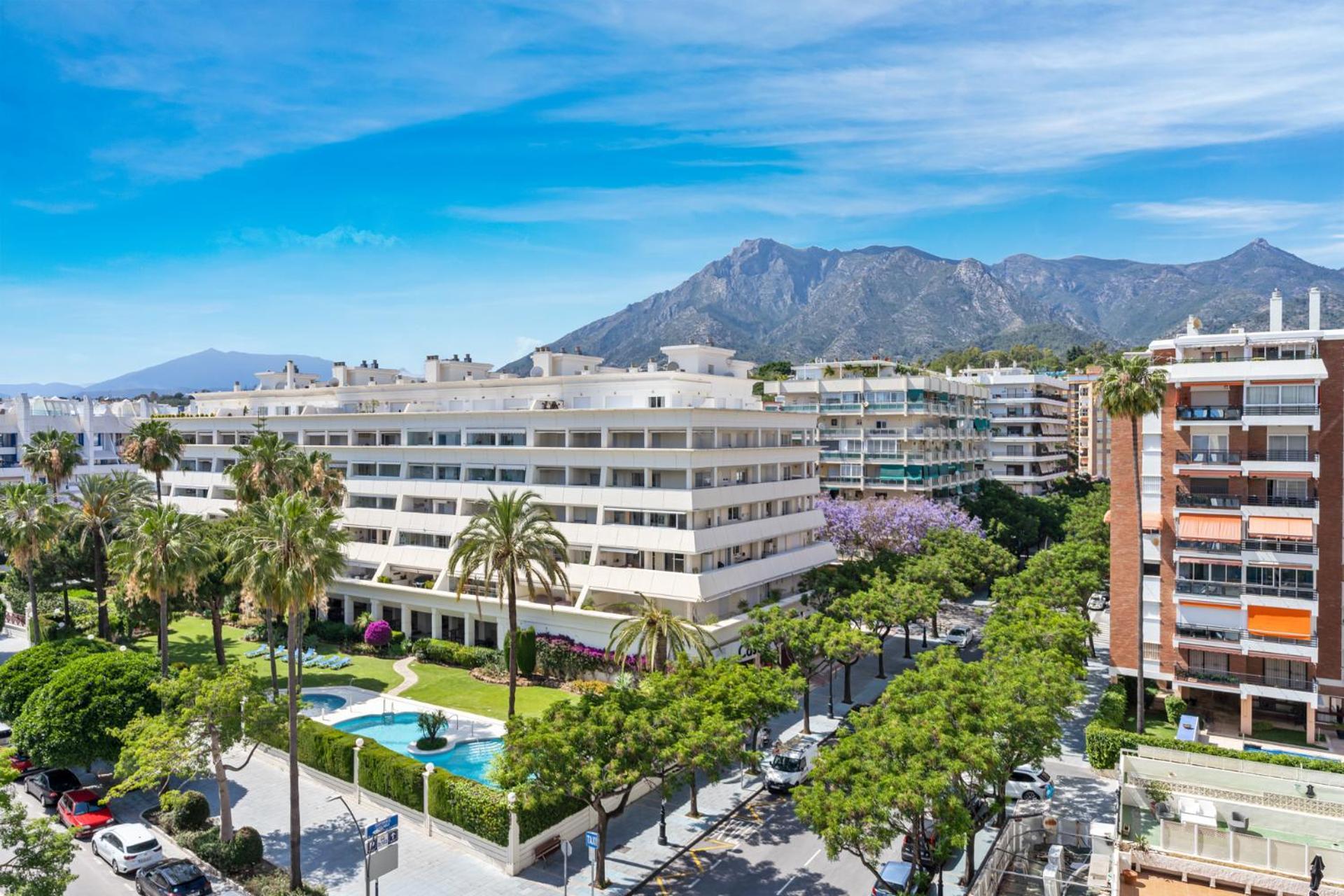 Beach Front Apartment With Pool Marbella Eksteriør billede